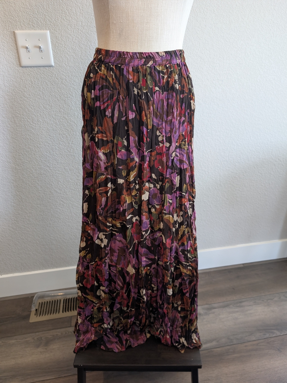 krazy kat Purple and Brown Floral Feminine Pleated Maxi Skirt Sz XXL